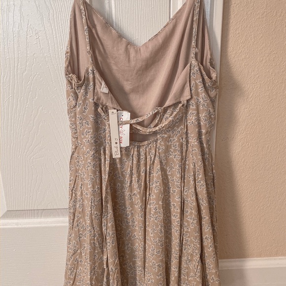 Floral Dress - Picture 3 of 3